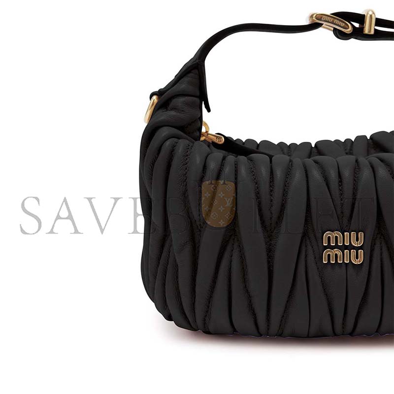 MIU MIU QUILTED NAPPA LEATHER POUCH 5NE026 (15*8.5*8cm)